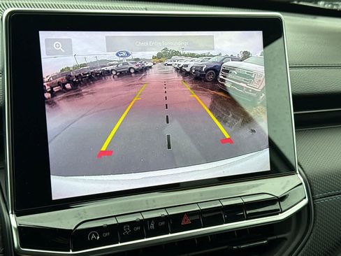 Used 2025 Jeep Compass Latitude w/ Altitude Special Edition image 21