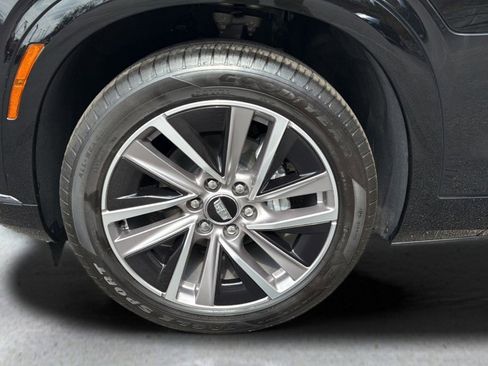Certified 2026 Cadillac Vistiq Sport w/ LPO, Floor Liner Package AWD/4WD image 14
