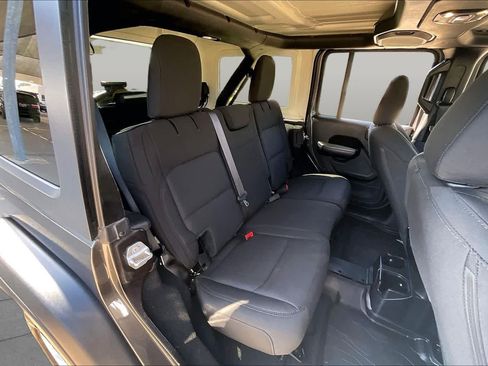 Used 2020 Jeep Wrangler Unlimited Sport S AWD/4WD image 18