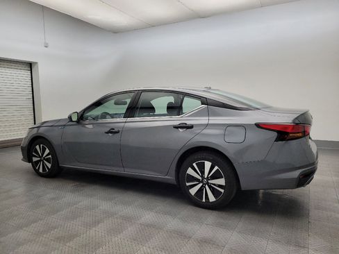 Used 2019 Nissan Altima 2.5 SV image 3