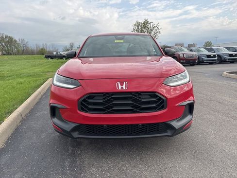Used 2025 Honda HR-V Sport image 2