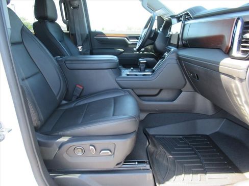 Used 2024 GMC Sierra 1500 Denali w/ Denali Reserve Package AWD/4WD image 10