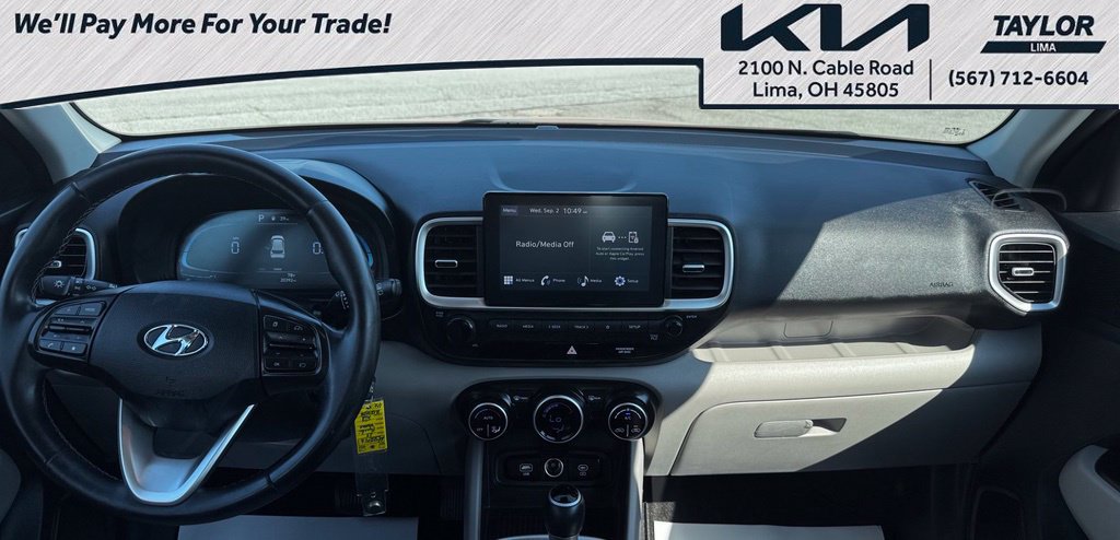 Used 2023 Hyundai Venue SEL FWD image 10