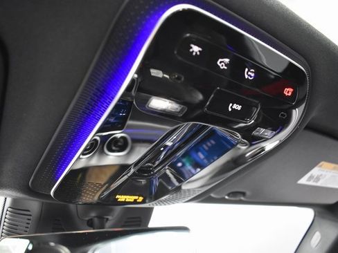 Used 2025 Mercedes-Benz GLC 43 AMG 4MATIC image 28