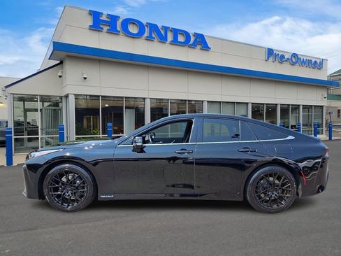 Used 2023 Toyota Mirai w/ Advanced Technology Package RWD image 8
