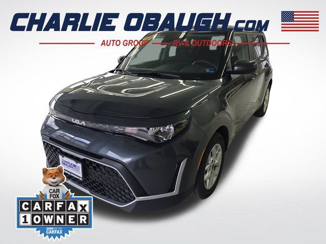 Used 2025 Kia Soul LX FWD image 1