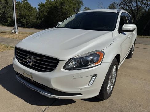 Used 2017 Volvo XC60 T5 Inscription w/ Preferred Option Package FWD image 6