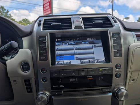 Used 2013 Lexus GX 460 Premium AWD/4WD image 16