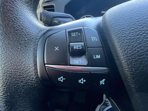 Used 2024 Ford Transit 350 XLT image 25