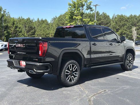 Used 2025 GMC Sierra 1500 AT4 w/ AT4 Premium Package AWD/4WD image 37