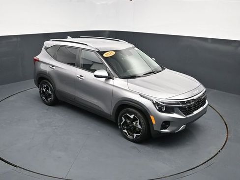 Used 2025 Kia Seltos S image 38