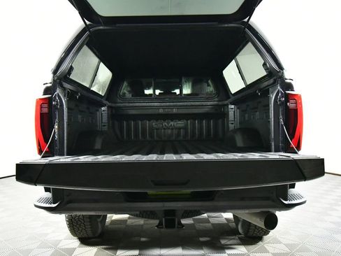 Used 2026 GMC Sierra 2500 Denali w/ Technology Package AWD/4WD image 27