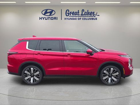 Used 2025 Mitsubishi Outlander SE FWD image 6