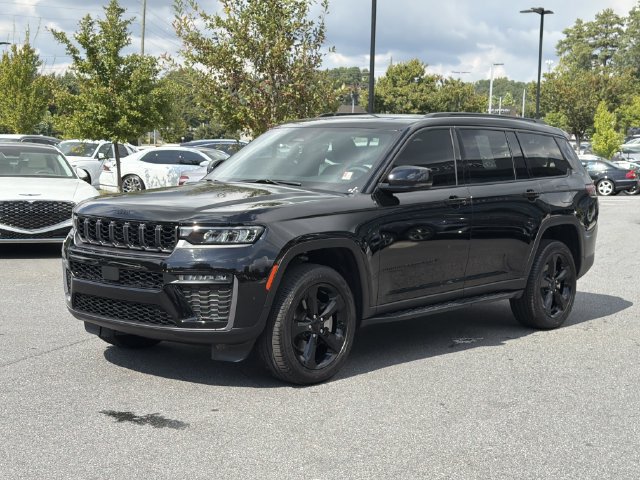 Used 2026 Jeep Grand Cherokee L Limited w/ Limited Altitude Package AWD/4WD image 3