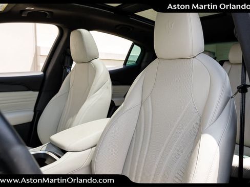 Used 2023 Maserati Grecale Modena AWD/4WD image 47