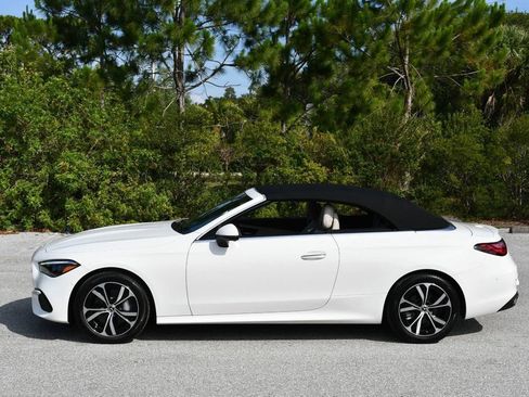 Used 2024 Mercedes-Benz CLE 300 4MATIC Cabriolet image 32