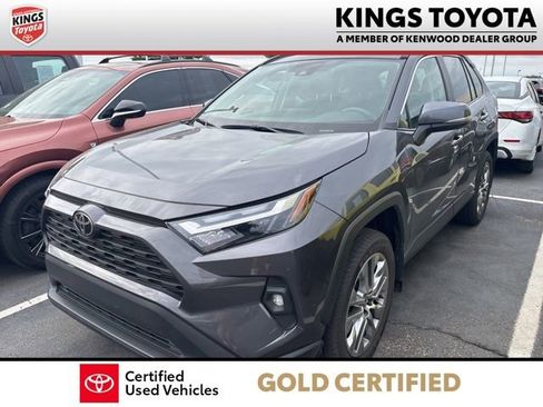 Certified 2023 Toyota RAV4 XLE Premium image 4