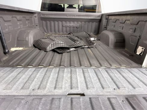 Used 2022 GMC Sierra 1500 AT4 w/ AT4 Premium Package AWD/4WD image 35