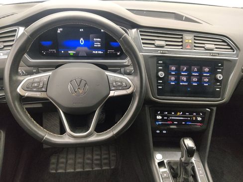Used 2022 Volkswagen Tiguan SE FWD image 22