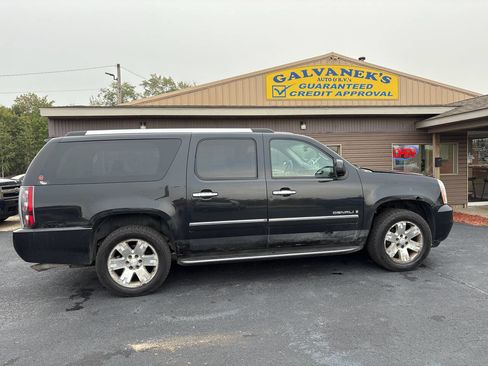 Used 2009 GMC Yukon XL Denali image 4
