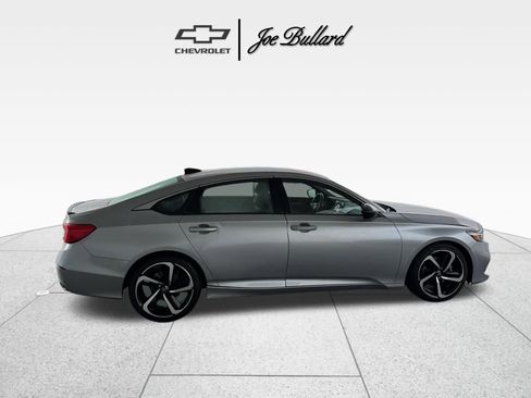 Used 2022 Honda Accord Sport image 6