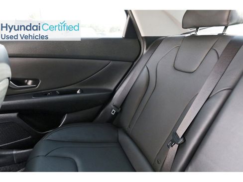 Certified 2023 Hyundai Elantra Limited FWD image 14