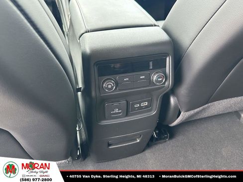 Certified 2023 GMC Acadia SLT w/ Elevation Edition AWD/4WD image 14