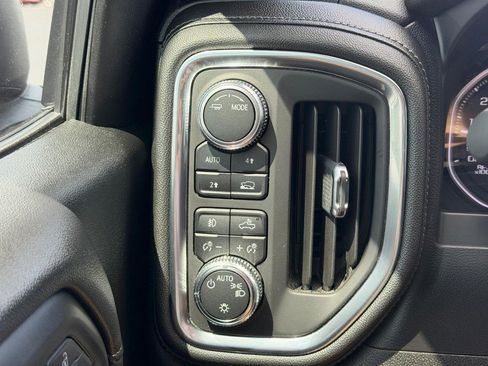 Used 2020 GMC Sierra 1500 Elevation w/ Elevation Value Package AWD/4WD image 16