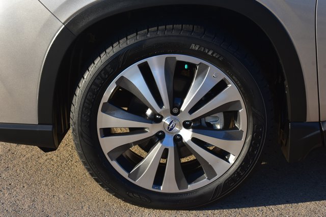 Used 2020 Subaru Ascent Limited w/ Technology Package AWD/4WD image 11
