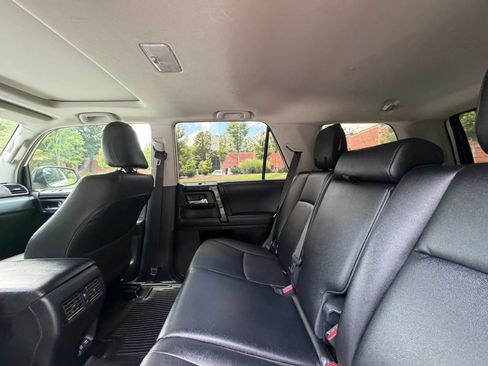 Used 2021 Toyota 4Runner Venture w/ Moonroof Package AWD/4WD image 20