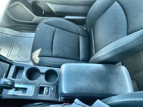 Used 2019 Subaru Legacy 2.5i Premium image 22