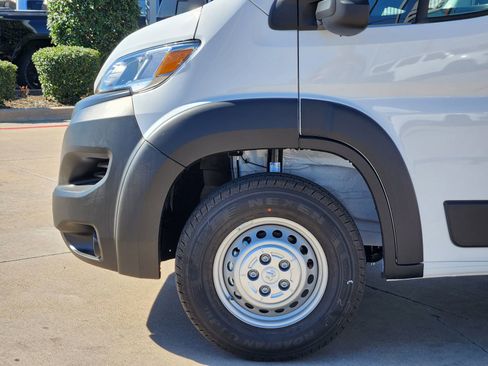 New 2026 RAM ProMaster 2500 w/ Convenience Group image 9