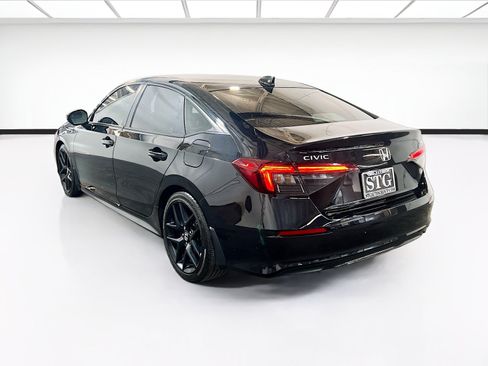 Used 2025 Honda Civic Sport image 6