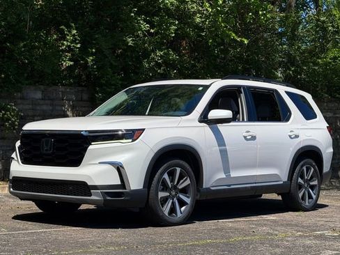 Used 2023 Honda Pilot Elite image 10