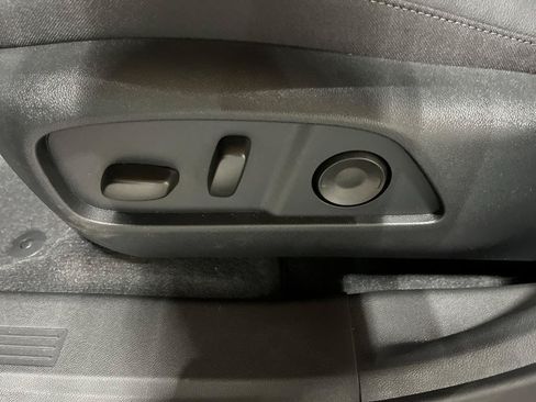 New 2026 Chevrolet Equinox LT w/ Convenience Package II AWD/4WD image 20