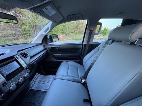 Used 2014 Toyota Tundra SR image 21