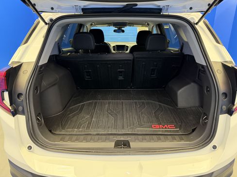 Used 2023 GMC Terrain SLE w/ LPO, Floor Liner Package FWD image 25