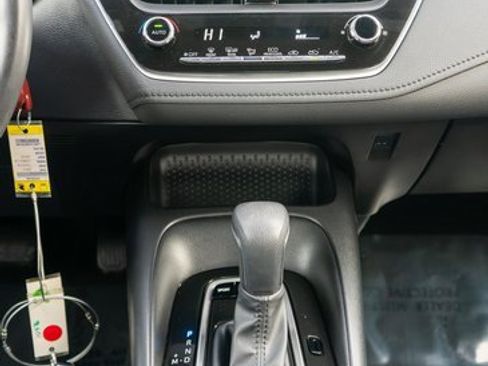 Used 2022 Toyota Corolla SE image 17