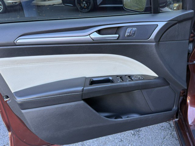 Used 2015 Ford Fusion Titanium AWD/4WD image 19