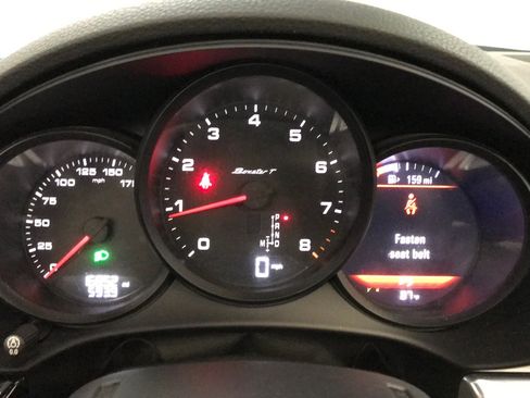 Used 2022 Porsche 718 Boxster RWD image 16