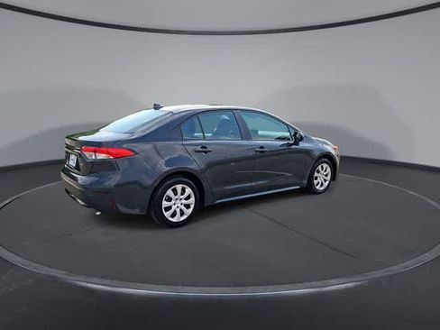Used 2025 Toyota Corolla LE FWD image 8