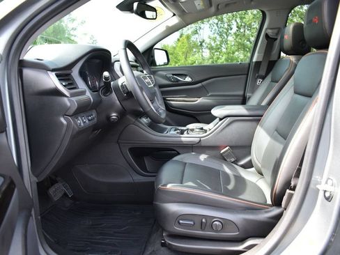 Used 2023 GMC Acadia AT4 w/ Technology Package AWD/4WD image 12