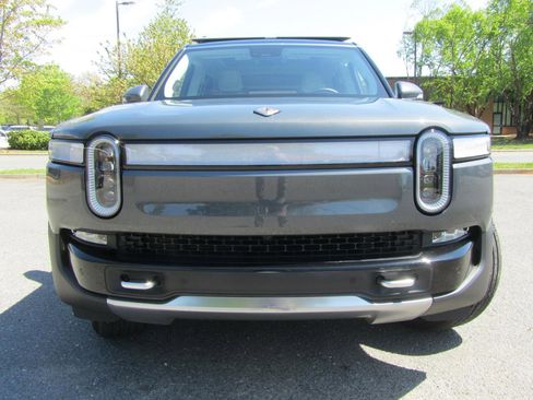Used 2023 Rivian R1S Adventure image 4