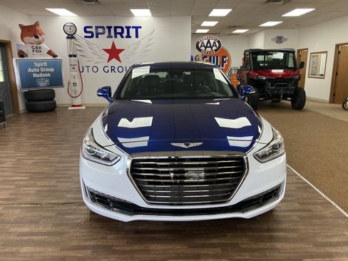 Used 2018 Genesis G90 3.3T Premium AWD/4WD image 3