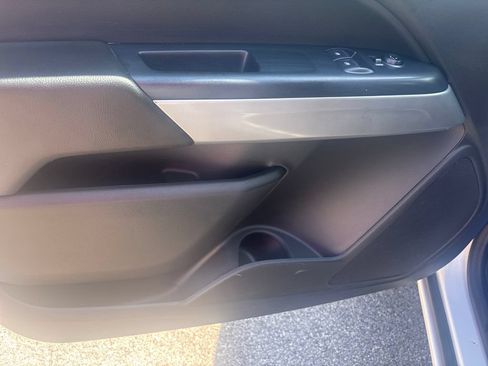 Used 2022 Chevrolet Colorado LT w/ Fleet Safety Package RWD image 15