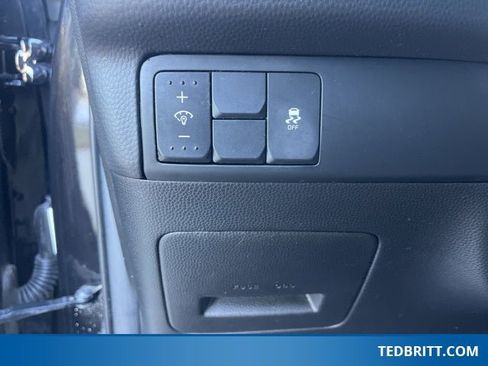 Used 2018 Kia Soul image 31