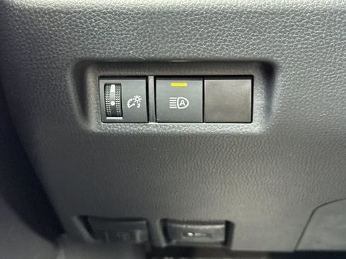 Used 2023 Toyota RAV4 XLE FWD image 31