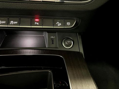 Certified 2025 Audi Q5 2.0T Premium image 34