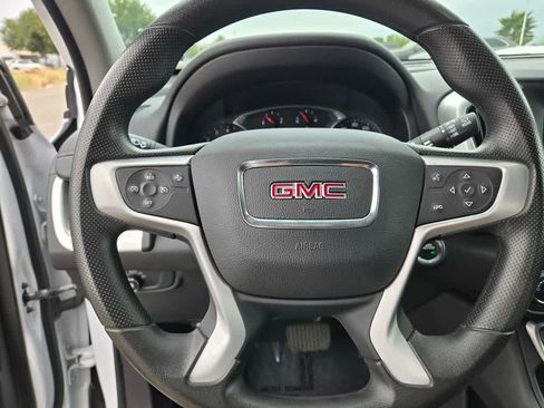 Used 2024 GMC Terrain SLE AWD/4WD image 20