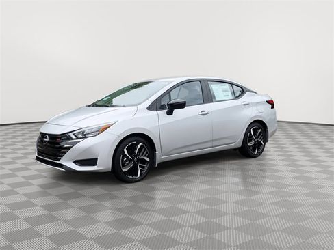 Certified 2025 Nissan Versa SR w/ Trunk Package image 5